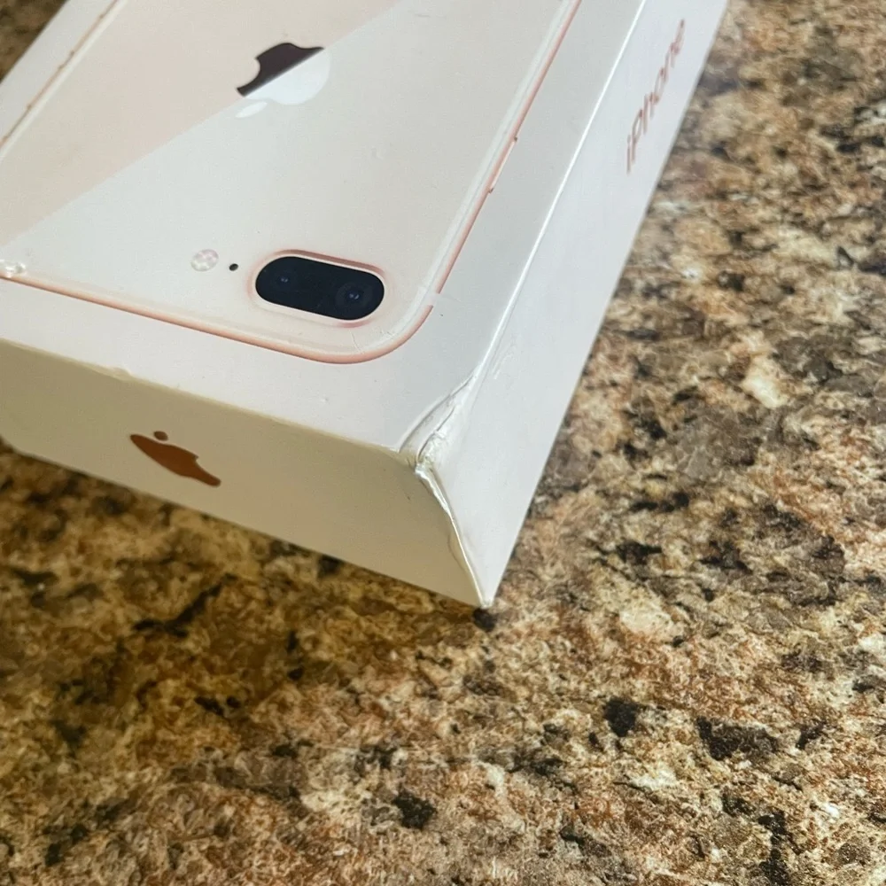 Apple iPhone 8 Plus - Elegant‎ White Finish Empty box